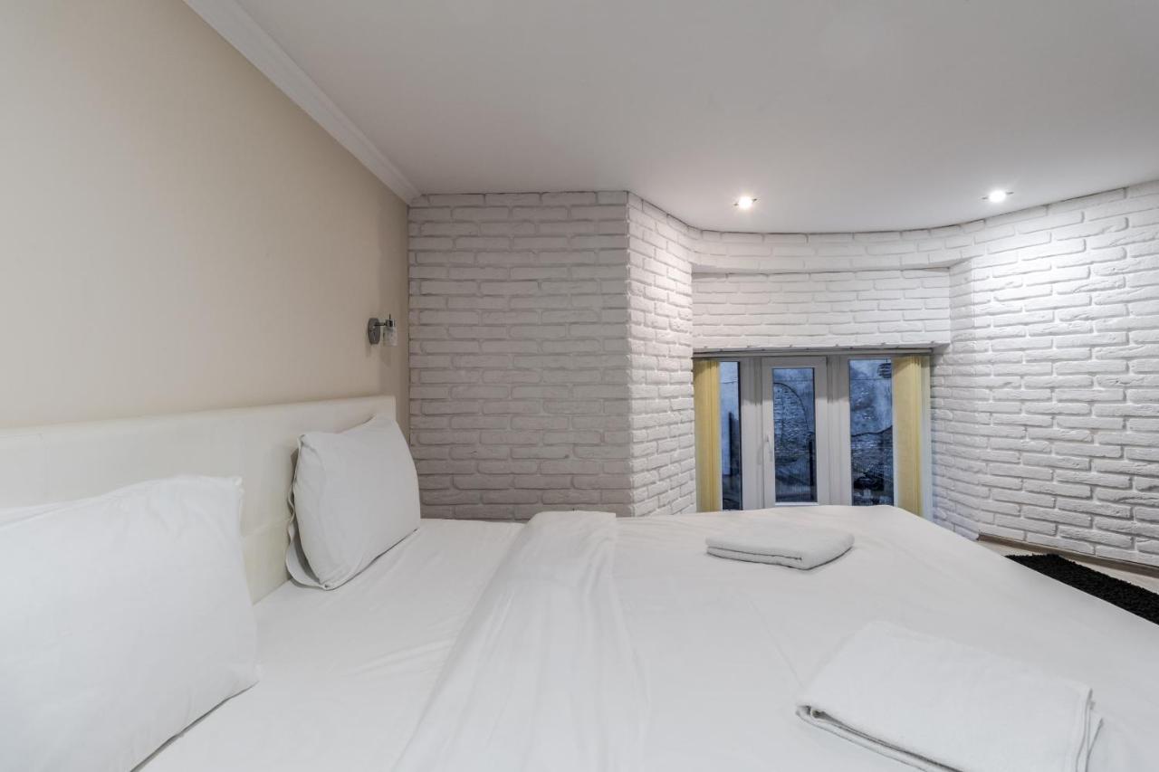 Ferienwohnung Fredra 4A Street Lemberg Exterior foto